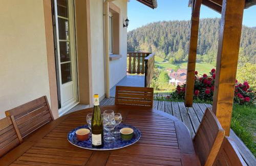 Chalet spacieux avec balcon, WiFi gratuit, proche lac et station de ski - FR-1-589-140 - Photo 24