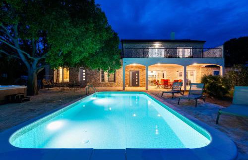 Villa Agape - heated pool - Foto 1