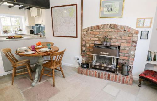 Crooked Cottage - Photo 7