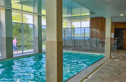 Toffee Apple - Photo 36