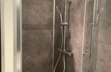 Studio moderne et tout équipé au cœur de Bourbourg - gare à proximité - Foto 13