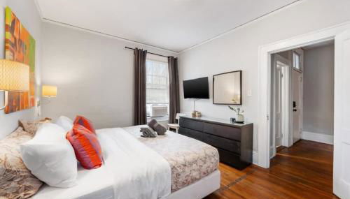 Elegant and Colorful 1BR with Covered Porch - Foto 4