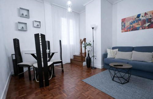 Piso luminoso, amplio y tranquilo en Casco Viejo - Foto 8