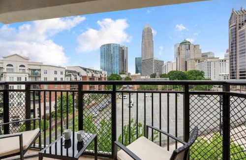 Stylish 4 Bed - 2 Mins to Stadium - Free Parking - Gym - Views - Foto 7