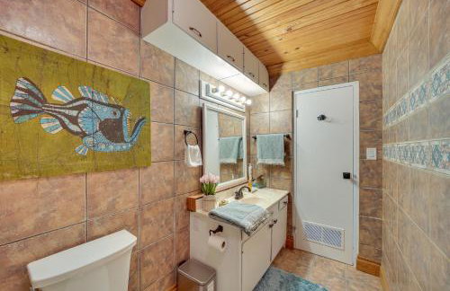 Lakefront Eufaula Escape with Dock and Private Beach! - Foto 15