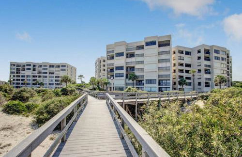 Amelia Surf and Racquet Club Condo - Oceanfront - Pools - Tennis Courts - Sleeps 4 - Foto 12