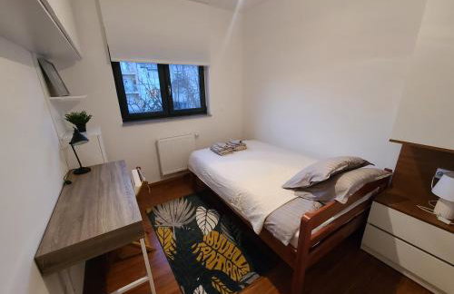 Modern 4-Star luxury apt - WFH Ready, Free Parking - Foto 17