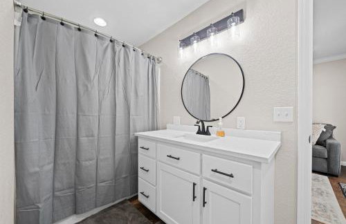 Nordin's LakeHouse, Lakefront Hideaway on Delaware Bay Sleeps 10 - Foto 16