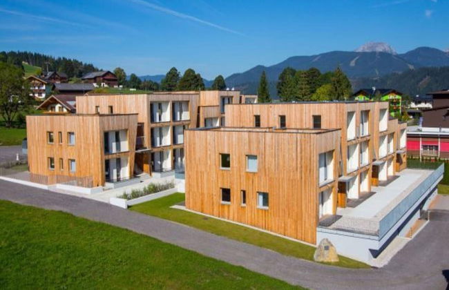 Lush Apartment With Private Sauna - Photo 18