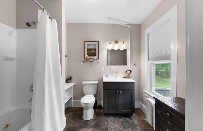 TuckAway Suites at East Branch - Foto 93