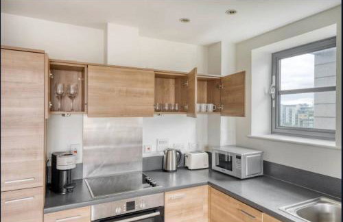 Spacious 1-bed Apartment Limehouse Marina - Foto 10