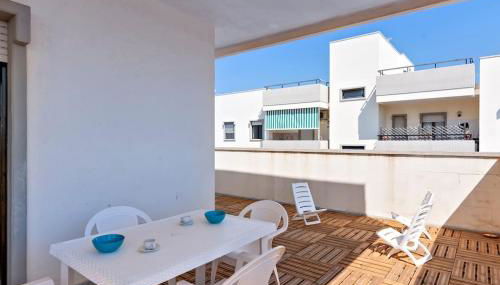 Cozy Flat and Terrace - 2 min from the beach by Sweet Home Puglia Apartments - Foto 5, sunbed