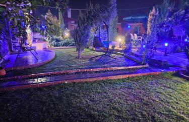 Eleni De Lux - Photo 6