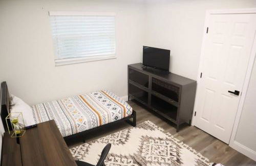 Heart of Ormond Beach - Self check-in - Beach - Photo 4