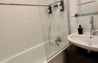 Appartement neuf entièrement équipé proche centre - Foto 7