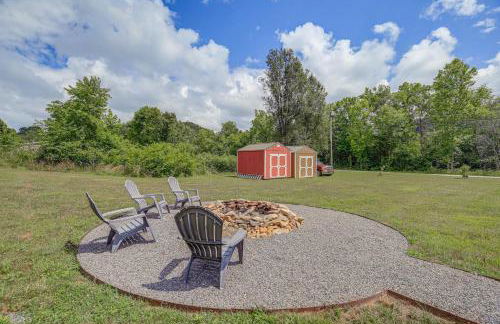 Peaceful Bluff City Retreat with Fire Pit and Grill - Foto 1
