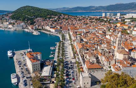 CECILIA Holiday Apartment, Private Parking Included - Foto 32