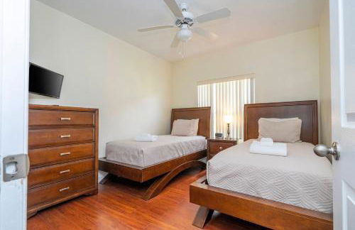 Amazing 6 bedrooms with pool - Foto 11