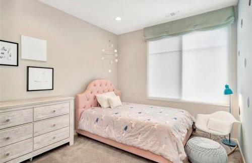 King Size, Patio, Xbox, Great Park - Photo 10