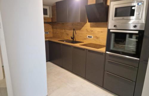 Beachfront House Ivana with Pool - renovated 2025 - Foto 40