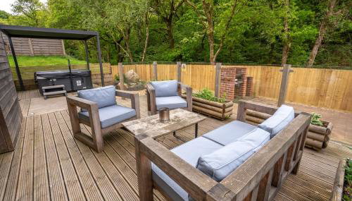 Thyme Lodge 2BR with Hot Tub near Black Mountain - Foto 5, Garden, Garden view