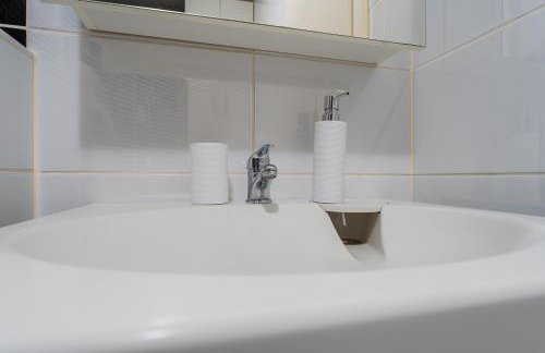 Zagreb 113 - Bedroom - New - Apartment - Parking - Flexible Keybox Entry - Modern - Monthly Rent - WiFi - Foto 15