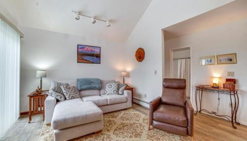 Cozy Anchorage Vacation Rental Near Hospitals! - Photo 4