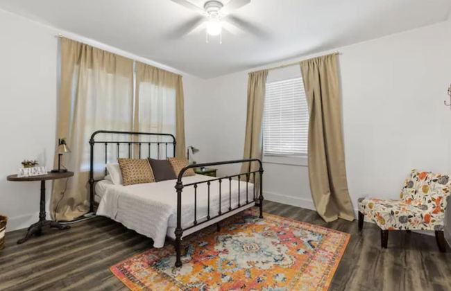 Impressive Cozy Historic 2BR Apt 202 Near Downtown - Foto 4