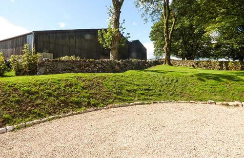 Corner Croft - Photo 9