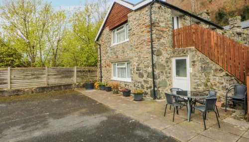 First Floor Apartment - Foto 1