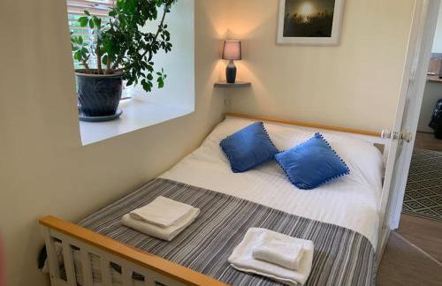 Large 3 bedroom flat in Sennen - Photo 19