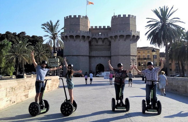 Wandertapas 1h & Segway Valencia Tour 1h - Foto 1