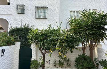 The Lemon House - Photo 19