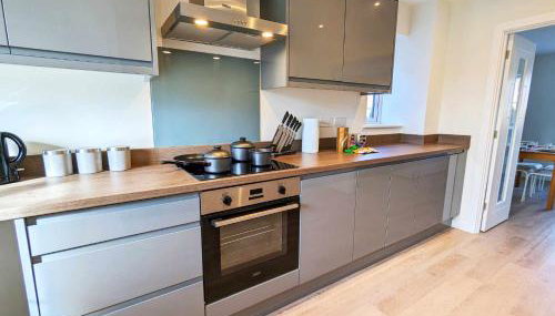 3-Bed, Sleeps 5, 3 Bath, Parking, WiFi - Foto 5