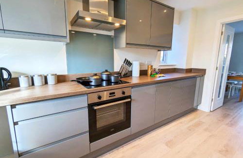 3-Bed, Sleeps 5, 3 Bath, Parking, WiFi - Foto 5