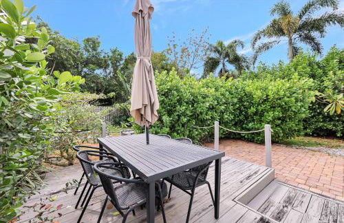 Coastal Retreat Near Downtown Stuart - Photo 14