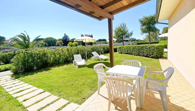 Residence with swimming pool in Mazzanta just 600 meters from the beach - Foto 5, Terrace