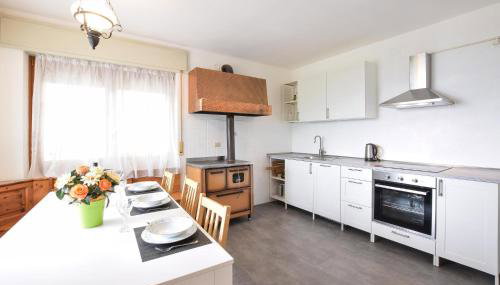 Cozy Home In Lamon With Wifi - Foto 5