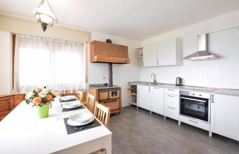 Cozy Home In Lamon With Wifi - Foto 6