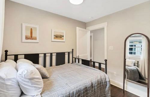 Lavish Flat w King Bed in near DT Food & Shops - Foto 13