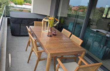 Penthouse HEDONIST with hidromassage bath - Photo 1