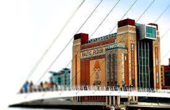 Gateshead's Diamond 2 Bedroom Apartment - Photo 10