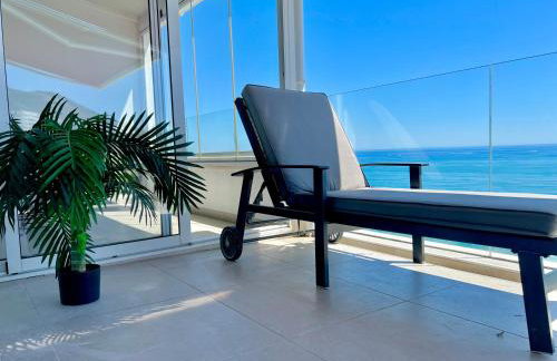 The Penthouse Panorama Exclusive Seafront Estate - Photo 39