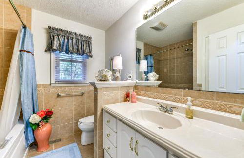 1 Mi to Dtwn Home with Fire Pit and Deck in Hudson! - Foto 14