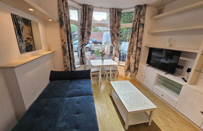 Light 1-bed - London N8 - Free Parking - Fast Wifi - Foto 29