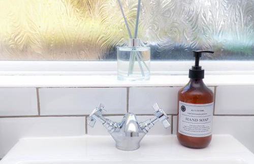 Alberts Cottage - Photo 13