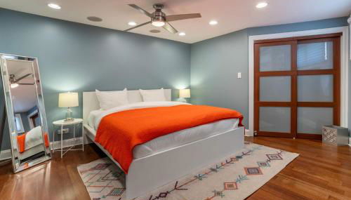 3-Story Townhome Free Parking Private Patio Washer-Dryer - Foto 4