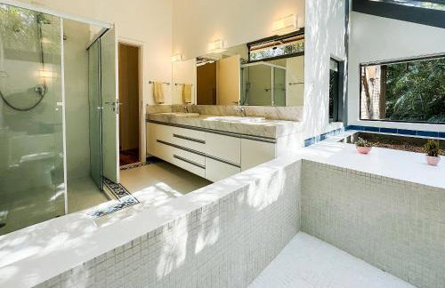 Casa térrea de alto padrão com piscina e cozinha de cinema na Granja Viana - Foto 94