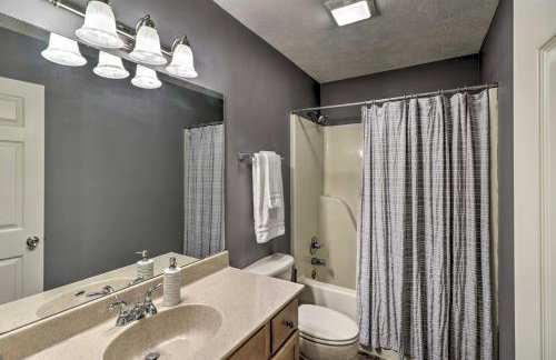 Mountain Home Cottage with Deck on White River! - Foto 17