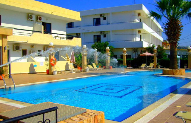 Antonios Hotel - Photo 1